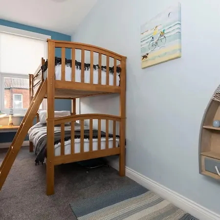 2 Bed Family Apartment *